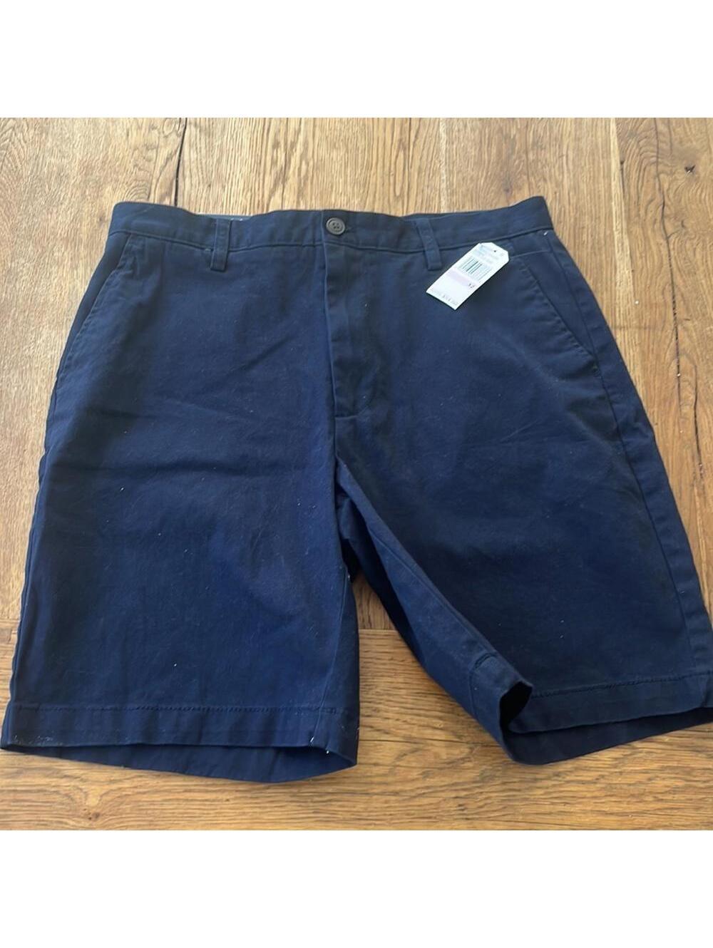 NAUTICA NAVY DECK SHORTS CLASSIC FIT NEW size 32